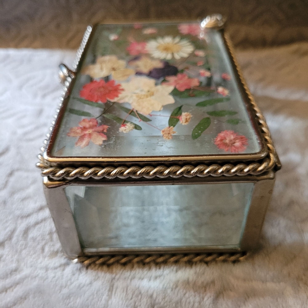Amazing Pressed Flowers Beveled Glass Jewelry/Trinket Box - Picture 12 of 16